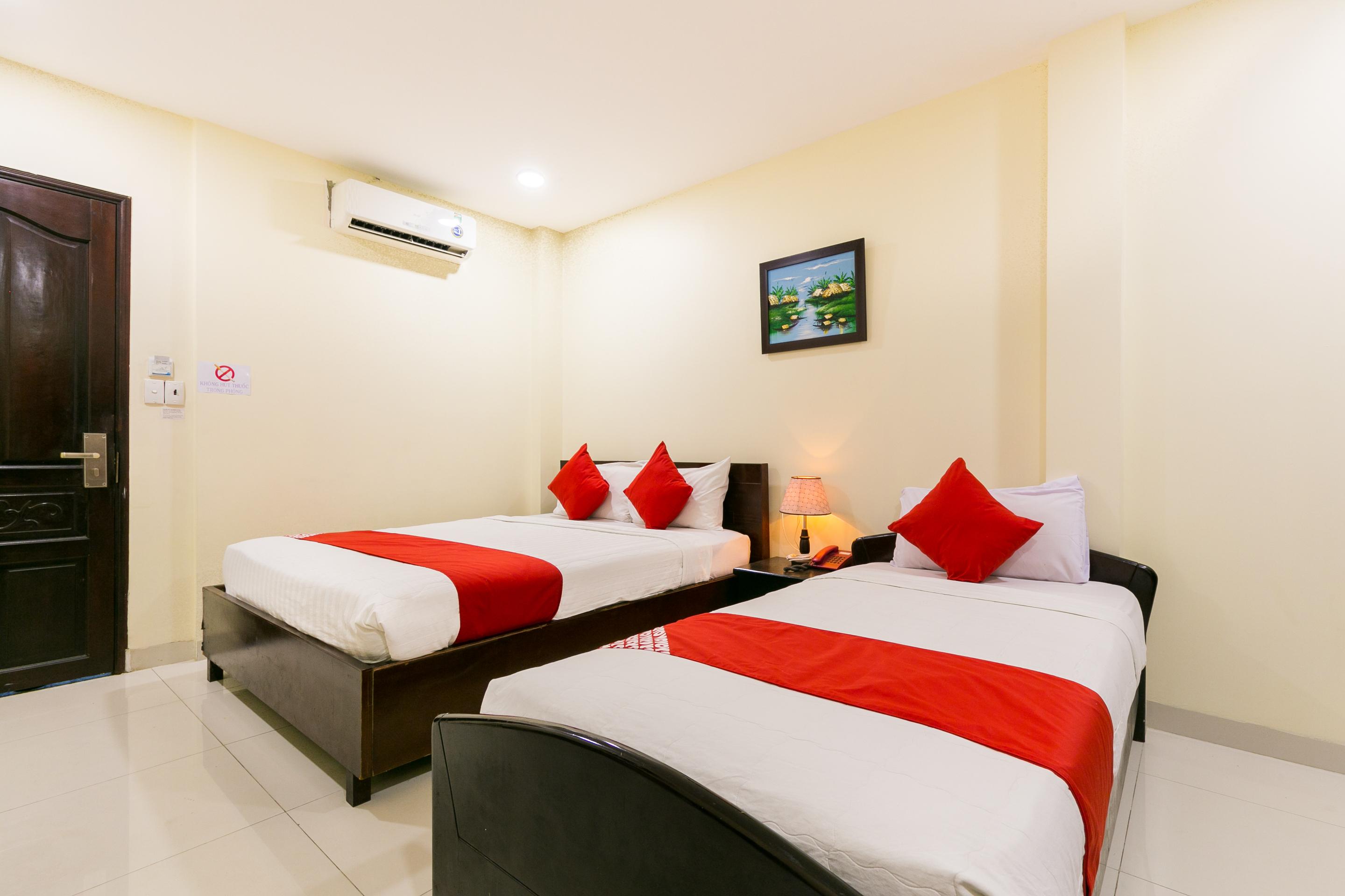 Oyo 422 Nguyen Thanh Hotel Bandar Ho Chi Minh Luaran gambar